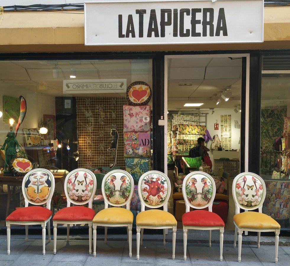 LA TAPICERA